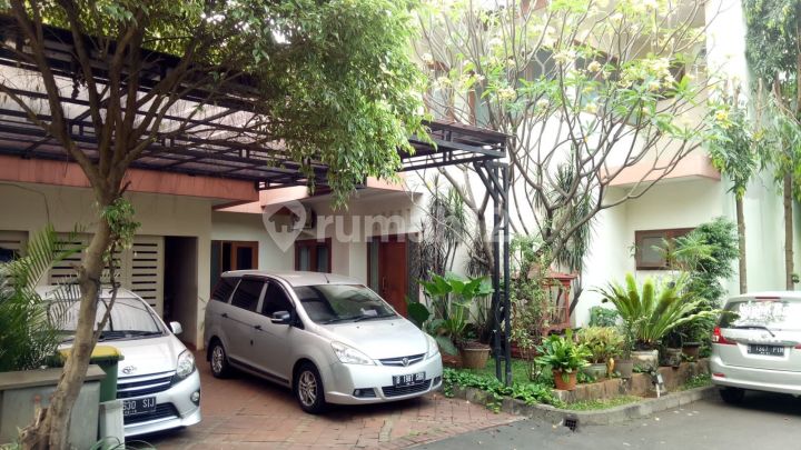 Dijual Rumah di Lebak Bulus