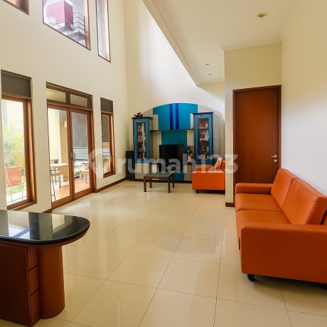 Di Jual Di Mekar Wangi