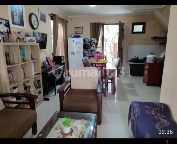 Dijual Rumah 2 Lantai Kosongan Bagus di Griya Citra Nirwana