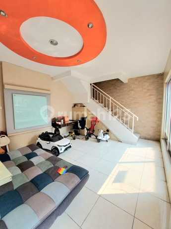 For Sale Victorian Shophouse in Sector 3a Bintaro Jaya For Sale Victorian Shophouse in Sector 3a Bintaro Jaya