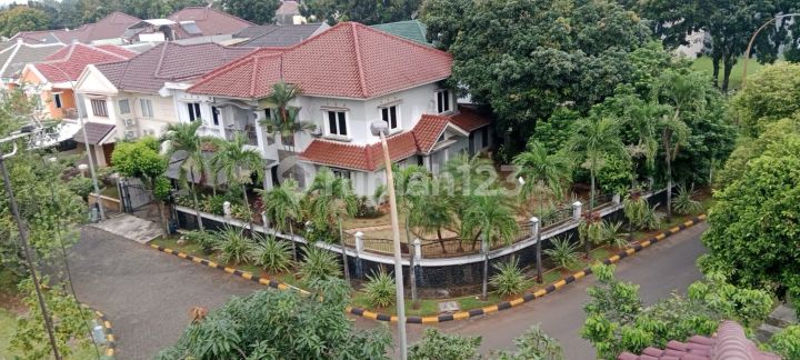 Rumah Hook 529 M² di Puspitaloka BSD - Taman Luas Depan Belakang Rumah Hook 529 M² di Puspitaloka BSD - Taman Luas Depan Belakang