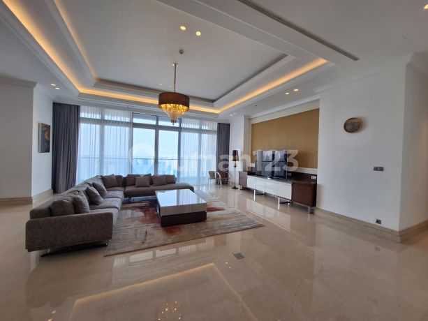 Apartment Raffles Residences Bagus Furnished 4 BR