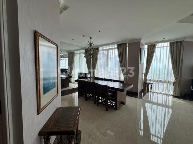 Apartment Four Season Residence, Strata, Furnished Bagus Apartment Four Season Residence, Strata, Furnished Bagus