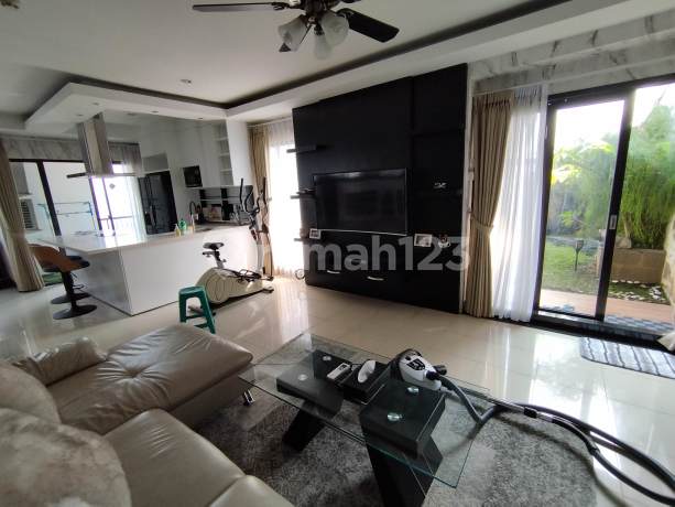 Dijual Cepat Penthouse, Furnish Rapi/Terawat di Cervino Apt, Hanya 500M Dari Mal Kokas, Ari