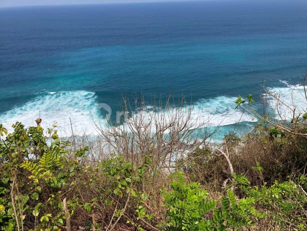 Urgent sale of land with cliff and ocean view next to Savaya/Alila