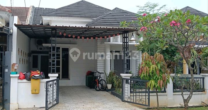 Rumah Dalam Cluster Dibawah Harga Pasar Bebas Banjir di Pamulang.