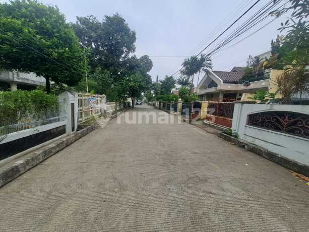 Rumah Strategis di Kompleks PLN Duren Tiga, Jakarta Selatan Rumah Strategis di Kompleks PLN Duren Tiga, Jakarta Selatan