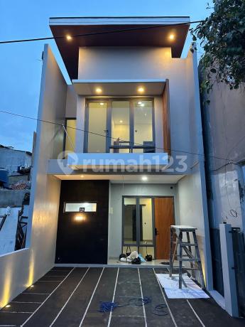 DIJUAL RUMAH BARU BARU DALAM KOMPLEK PALAPA PASAR MINGGU JAKARTA SELATAN.
