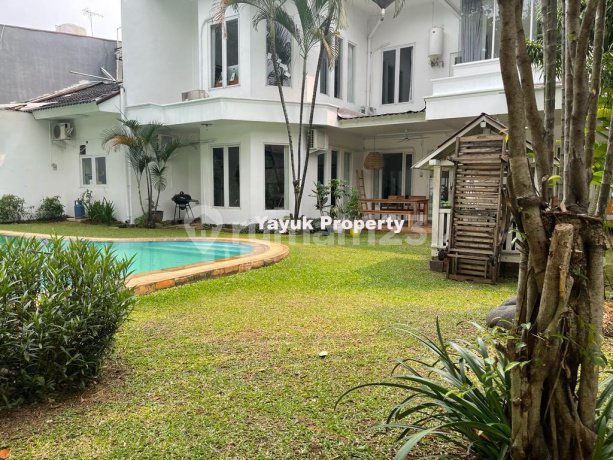 For Sale Executive Paradise House on Pangeran Antasari Street, South Jakarta