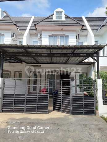 Dijual Rumah di Cluster Zenia, Panjibuwono