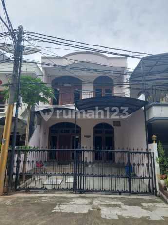 Dijual rumah 2 lantai Gading Ayu - Kelapa gading