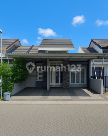 Rumah Queenstown, Citraland Strategis, Siap Huni, Pool, Carport 3