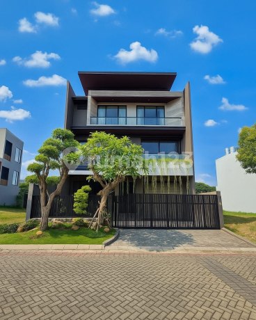 Rumah North Emerald Mansion NEW, MEWAH, CARPORT 2, GARASI 1 Rumah North Emerald Mansion NEW, MEWAH, CARPORT 2, GARASI 1