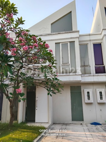 Dijual Rumah Siap Huni di Grand Pakuwon dekat Pakuwon Mall Citraland Dijual Rumah Siap Huni di Grand Pakuwon dekat Pakuwon Mall Citraland