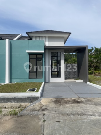 Rumah Hook Cantik Dekat Rumah Sakit Universitas dan Stadion Rumah Hook Cantik Dekat Rumah Sakit Universitas dan Stadion