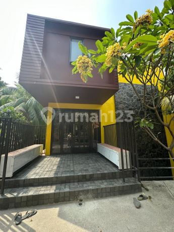 Rumah Bagus Furnished, Dalam Cluster Di Kemang (75m Dari Kemang Raya) 