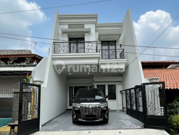 Rumah Bagus Dekat Jalan Pemuda Rawamangun. Lokasi Tenang