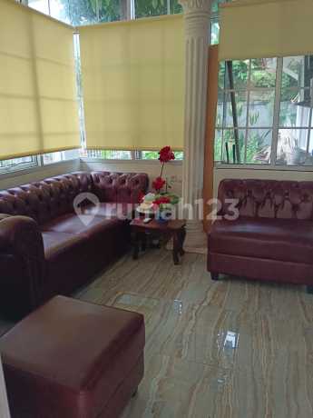 Old House with Strategic Location in Lemigas Complex for Sale Old House with Strategic Location in Lemigas Complex for Sale