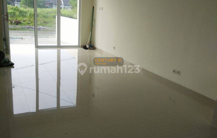 Rumah Bagus Siap Huni Unfurnished Di Taman Sentosa Cikarang