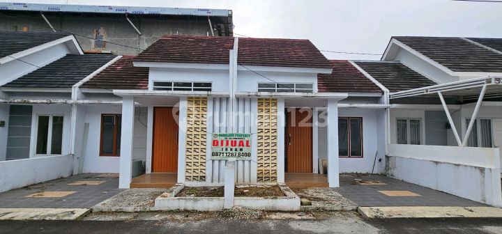 Dijual Cepatrumah Siap Huni Di Dekat Grand Wisata