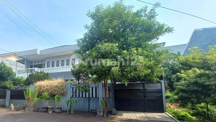 Siap Huni, Rumah, 2 Lantai, SHM, Dekat Landmark, Bebas Banjir