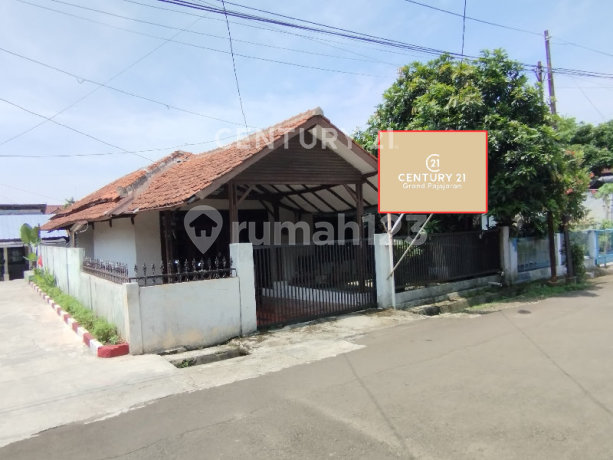 Rumah cocok utk kost2an , posisi pusat kota di Komplek BPT area Jl Raya Pajajaran Kota Bogor Rumah cocok utk kost2an , posisi pusat kota di Komplek BPT area Jl Raya Pajajaran Kota Bogor