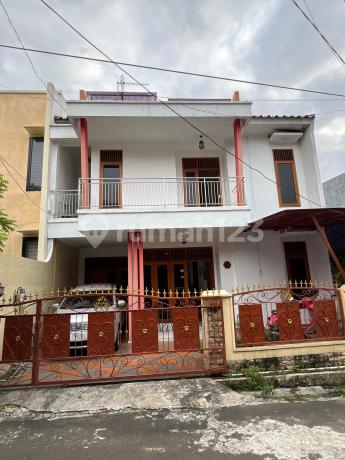 Rumah Duren Sawit Bumi Malaka, 2 Lantai