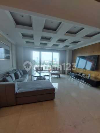 Sewa Apartment Pakubuwono Residence - 3+1 BR Bagus Furnished