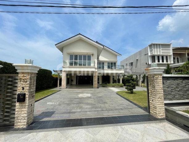 Rumah Mewah 2 Lantai Batam Center di Palm Spring 