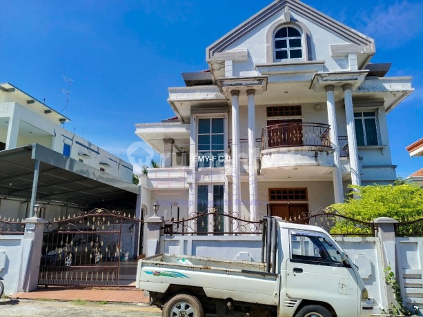 Jual Rumah Mewah 5 Kamar Furnish Batam Center Di Greenland Jual Rumah Mewah 5 Kamar Furnish Batam Center Di Greenland