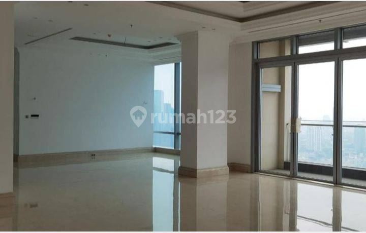 Apartment Raffles Residences 4 BR For Sale