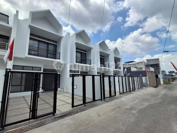 Rumah Dijual Baru 2 Lantai Di Cisaranten Arcamanik Desain Menarik
Rumah Dijual Baru 2 Lantai Di Cisaranten Arcamanik Desain Menarik