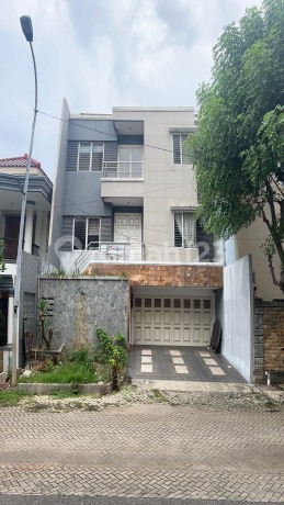  di Villa Menara Kelapa Gading Blok B , Pegangsaan dua, Kelapa Gading, Jakarta Utara, Kelapa Gading