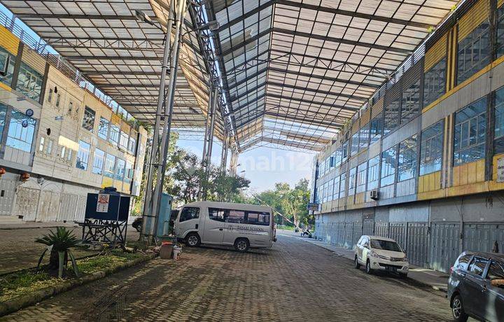 Dijual 2 Unit Ruko Gandeng CBD Polonia