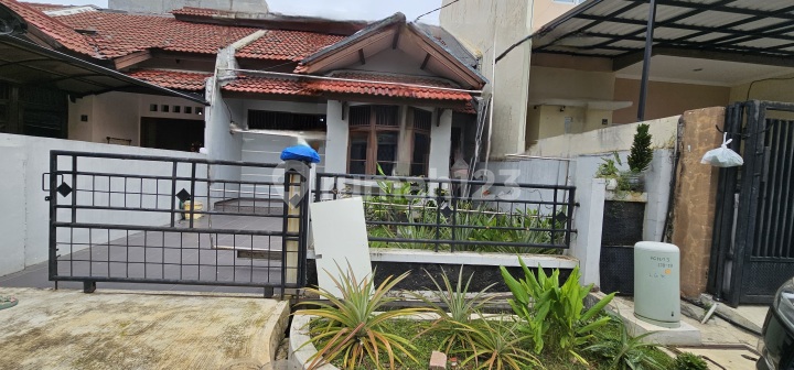 For Sale. House in Sector 1C Gading Serpong