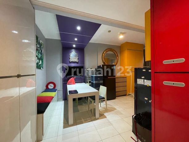 Apartemen Sudirman Park Sudah Renovasi 2BR di renov jadi 1BR jadi sangat luas  sangat dekat k Menara BNI 46  dan Jalan Jend. Sudirman