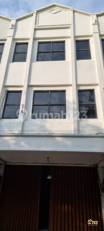 Ruko Boulevard Mahkota Mas, Cikokol Tangerang. 3 Lantai Ruko Boulevard Mahkota Mas, Cikokol Tangerang. 3 Lantai