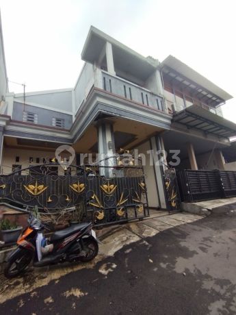 Rumah Kokoh 2 Lantai SHM Dalam Cluster Bintara Bekasi