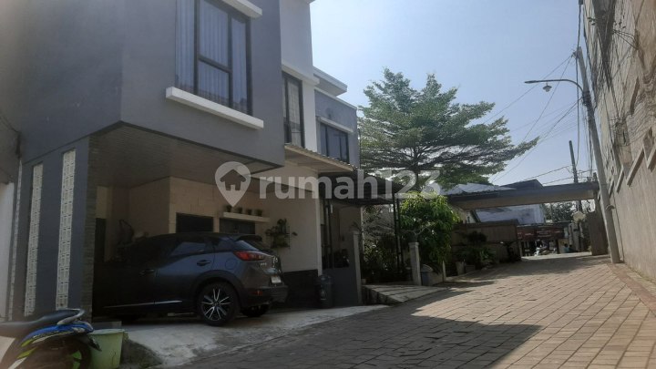 Rumah 2 Lantai Dalam Cluster Kemangsari Bekasi