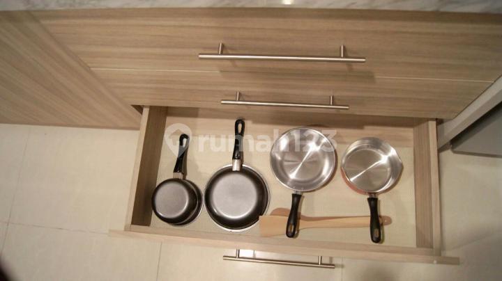 Studio Apartment Mewah dan Lengkap, The Crest West Vista at Puri Studio Apartment Mewah dan Lengkap, The Crest West Vista at Puri