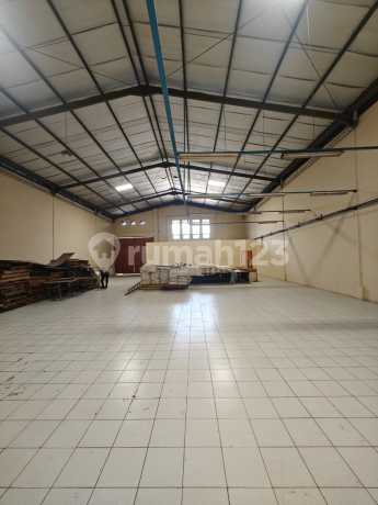Dijual cepat gudang siap pakai di dalam kawasan pergudangan Mutiara Kosambi 2
