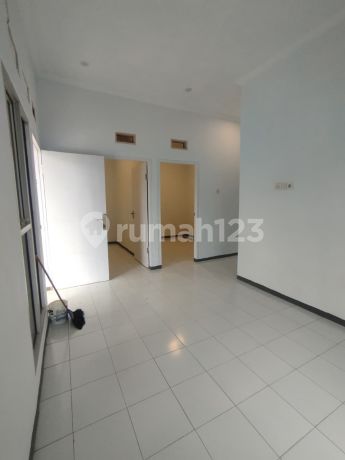 Dijual rumah di royal karawaci Tangerang Dijual rumah di royal karawaci Tangerang