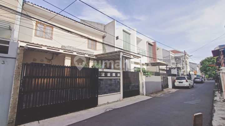 Dijual Rumah Akses 2 Mobil Dijual Rumah Akses 2 Mobil