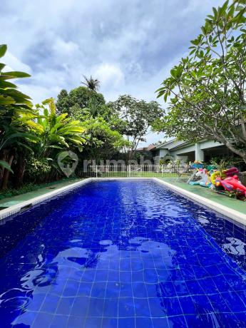 Kemang Best Price Rumah 1 Lantai Dengan Swimming Pool & Taman Luas Kemang Best Price Rumah 1 Lantai Dengan Swimming Pool & Taman Luas