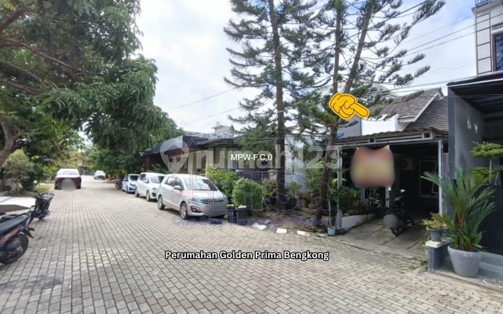 Rumah Strategis di Golden Prima Bengkong Dijual Murah