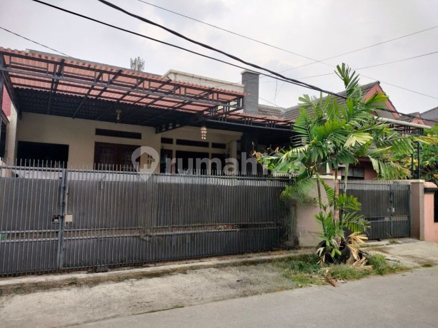 Rumah Terawat Siap Huni Dlm Perumahan Besar Di Jatiwaringin Asri Rumah Terawat Siap Huni Dlm Perumahan Besar Di Jatiwaringin Asri