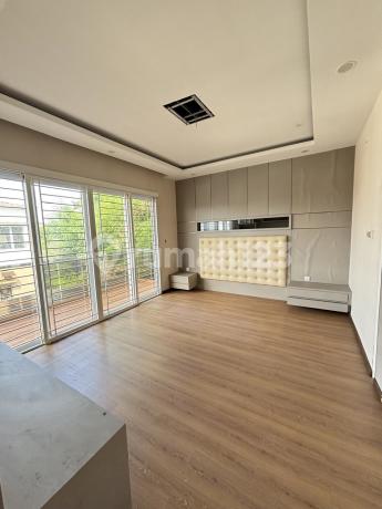 Jual Cepat Rumah Livia Garden Batam Center Siap Huni 3 Lantai Jual Cepat Rumah Livia Garden Batam Center Siap Huni 3 Lantai