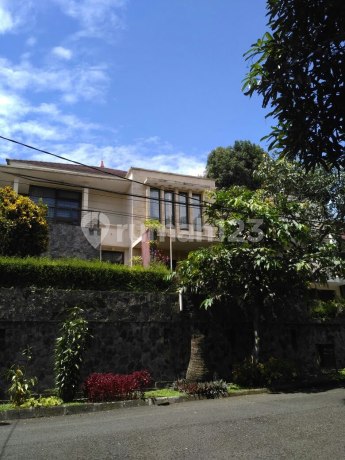 Dijual Rumah Parahyangan Rumah Villa Gegerkalong Bandung Dijual Rumah Parahyangan Rumah Villa Gegerkalong Bandung