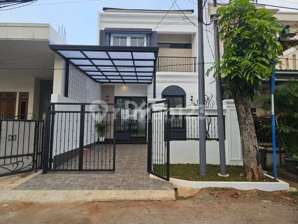 Rumah Unik Klasik di Graha Bunga Bintaro Tangerang Selatan