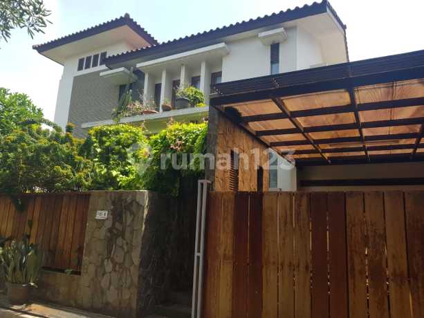 Affordable Ready-to-Occupy House, 2 Floors, Nice, Hook, Comfortable, No Flooding